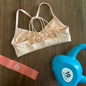 Alo Yoga Sunny Strappy Bra (Small, Peach)